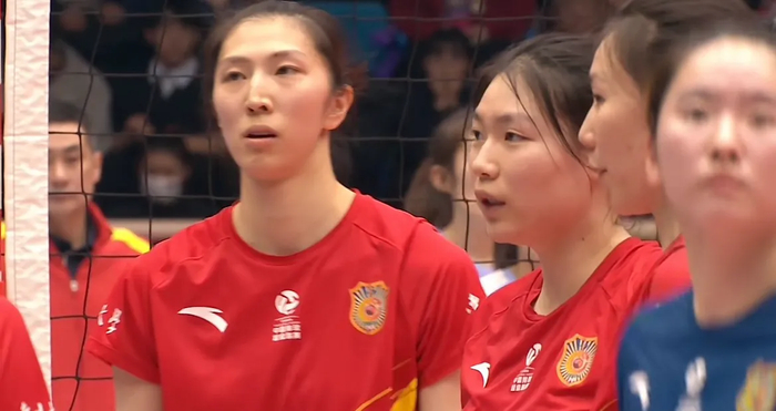 平台推荐-女排队员：张籽萱二传第一，吴梦洁断层领先，副攻人多但接应无人|庄宇珊|龚翔宇|唐欣|李盈莹|倪非凡_新浪体育_新浪新闻